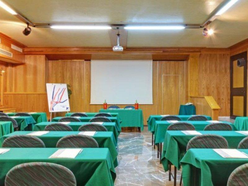 Hotel Grifone Firenze - Meetings & Spa Buitenkant foto